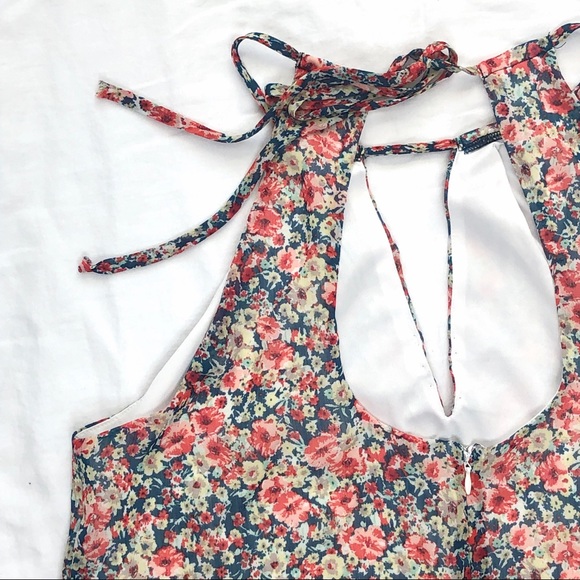 Beige by ECI Floral Sheath Dress Tie Halter Neck - Picture 4 of 13